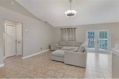 640 Woodview Drive, Tavares, FL 32778 - Photo 7