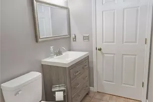 640 Woodview Dr, Tavares, FL 32778 - Photo 21