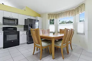 5588 Gulf Stream St, Tavares, FL 32778 - Photo 13