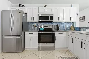 221 Montoya Dr, The Villages, FL 32159 - Photo 23