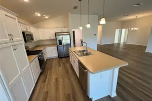 7267 Cornwall Wy, The Villages, FL 34762 - Photo 5