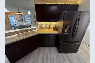 9324 SE 173rd Hyacinth Street, The Villages, FL 32162 - Photo 7