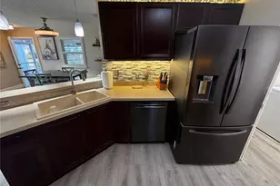 9324 SE 173rd Hyacinth St, The Villages, FL 32162 - Photo 7