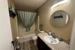 9324 SE 173rd Hyacinth St, The Villages, FL 32162 - Photo 13