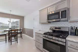 2454 Youngmann Loop, The Villages, FL 32163 - Photo 23