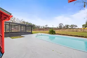 274 W Kings Hwy, Center Hill, FL 33514 - Photo 53