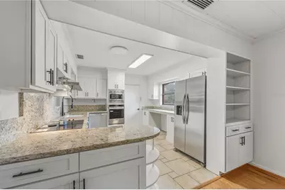 274 W Kings Highway, Center Hill, FL 33514 - Photo 15