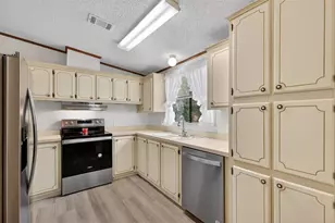 25043 Bellevue, Leesburg, FL 34748 - Photo 13