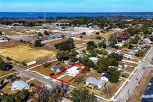 105 W Golf Links Ave, Eustis, FL 32726 - Photo 33