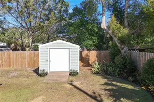 105 W Golf Links Ave, Eustis, FL 32726 - Photo 29