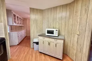 211 Aspen Cir, Leesburg, FL 34748 - Photo 23