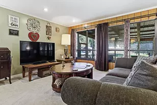 2314 Hillside Dr, Mount Dora, FL 32757 - Photo 5