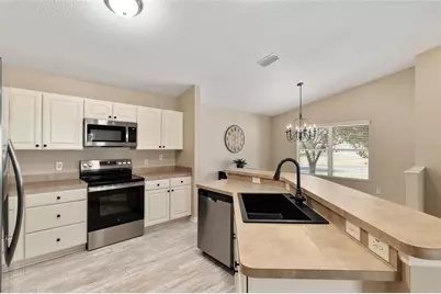 2082 Harston Trail, The Villages, FL 32162 - Photo 29