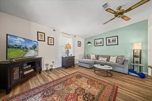 1616 Myrtle Beach Dr, The Villages, FL 32159 - Photo 9