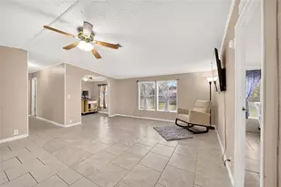 15355 SE 113th Street Rd, Ocklawaha, FL 32179 - Photo 17