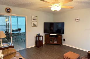 17662 SE 93rd Butler Ct, The Villages, FL 32162 - Photo 9