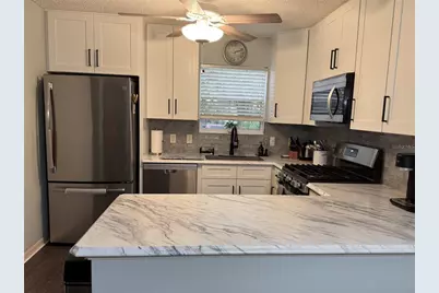 17662 SE 93rd Butler Court, The Villages, FL 32162 - Photo 13