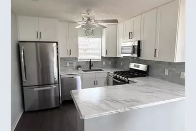 17662 SE 93rd Butler Court, The Villages, FL 32162 - Photo 5