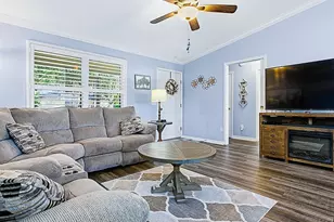 676 Camino Del Rey Dr, The Villages, FL 32159 - Photo 7