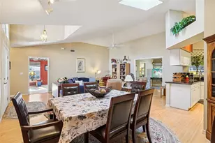 305 Juniper Way, Tavares, FL 32778 - Photo 7