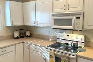 251 W Rexford Dr, Beverly Hills, FL 34465 - Photo 11