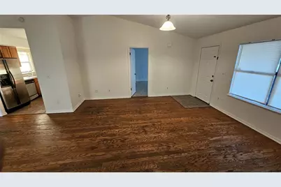 372 E Beach Street, Groveland, FL 34736 - Photo 3