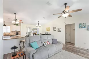 2670 Privada Dr, The Villages, FL 32162 - Photo 13