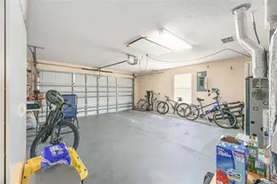 2670 Privada Dr, The Villages, FL 32162 - Photo 37