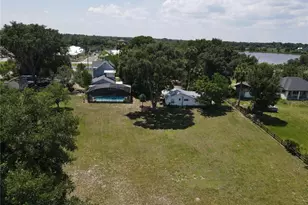 243 S Central Ave, Umatilla, FL 32784 - Photo 7