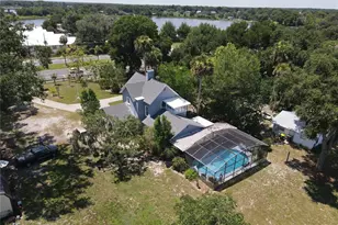 243 S Central Ave, Umatilla, FL 32784 - Photo 5