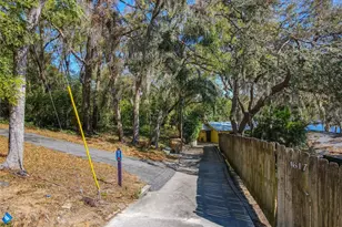 1617 Lake Nettie Ct, Eustis, FL 32726 - Photo 45