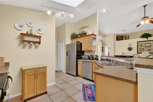 2825 Hardenbergh Ln, Eustis, FL 32726 - Photo 15