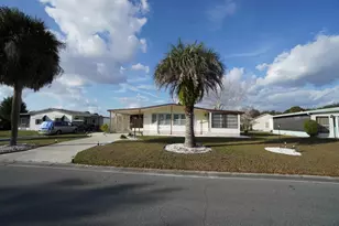 717 Royal Palm Ave, Lady Lake, FL 32159 - Photo 3