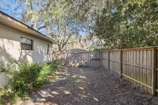 1105 N Valencia Ave, Howey in the Hills, FL 34737 - Photo 39