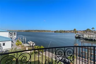 2235 N Kings Cove Point, Crystal River, FL 34429 - Photo 3