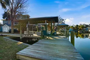 2051 NW 17th St, Crystal River, FL 34429 - Photo 11