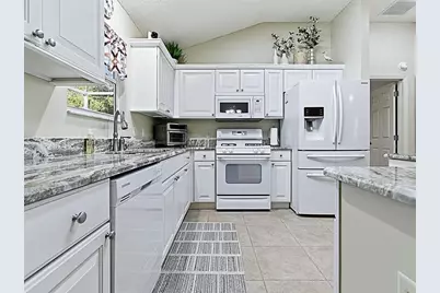 664 Evelynton Loop, The Villages, FL 32162 - Photo 7