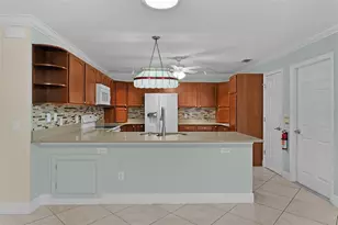 1808 Hallandale Ln, The Villages, FL 32162 - Photo 15