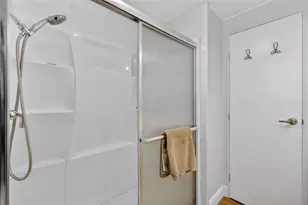 705 Falcon Dr, Tavares, FL 32778 - Photo 25