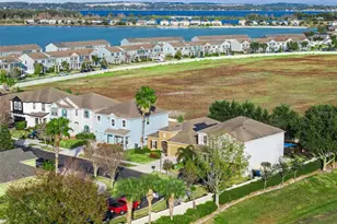 417 Rock Springs Cir, Groveland, FL 34736 - Photo 3