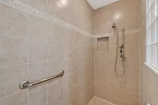 2725 Halsey Terrace, The Villages, FL 32162 - Photo 23