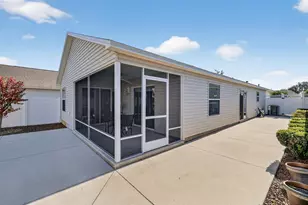 2448 Ravenwood Ln, The Villages, FL 32162 - Photo 33