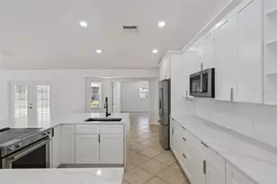 201 Glenridge Loop S, Lakeland, FL 33809 - Photo 11