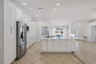 201 Glenridge Loop S, Lakeland, FL 33809 - Photo 9