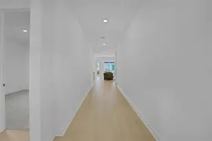 1018 Fiesta Key Cir, Lady Lake, FL 32159 - Photo 35