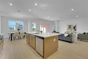 1018 Fiesta Key Cir, Lady Lake, FL 32159 - Photo 19