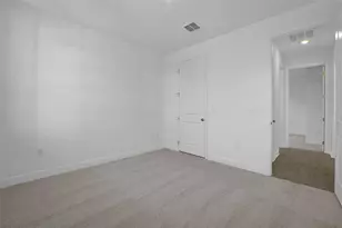 1018 Fiesta Key Cir, Lady Lake, FL 32159 - Photo 31