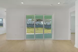 999 Fiesta Key Cir, Lady Lake, FL 32159 - Photo 11