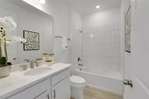 995 Fiesta Key Cir, Lady Lake, FL 32159 - Photo 33