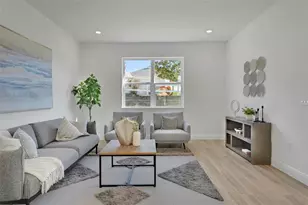 995 Fiesta Key Cir, Lady Lake, FL 32159 - Photo 21